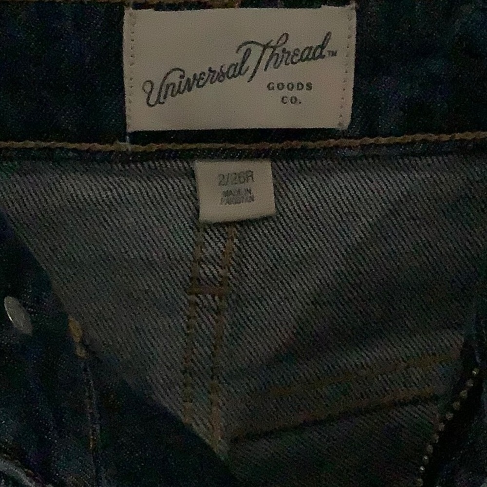 Universal Thread, size 2/26 - Picture 2 of 4